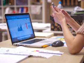 Advantages and Disadvantages of Outsourcing Payroll